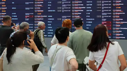 إلغاء أغلب الرحلات في مطار موسكو بسبب القصف الأوكراني