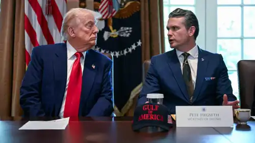 ترامب ووزير الحرب هيغسيث