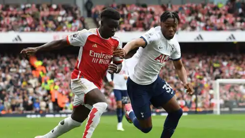 مواجهة سابقة بين آرسنال وتوتنهام