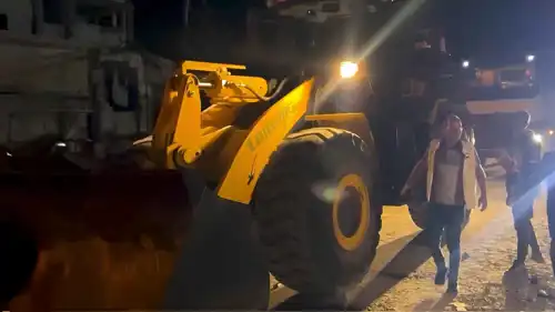 الآليات المصرية تشارك في البحث عن جثث الرهائن