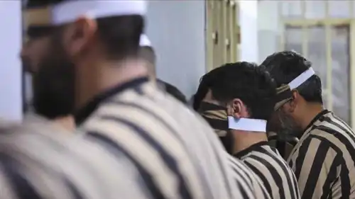 أفراد الخلايا الإجرامية بعد القبض عليهم