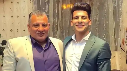 زيزو مع والده