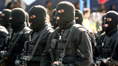 عناصر في الحرس الثوري الإيراني