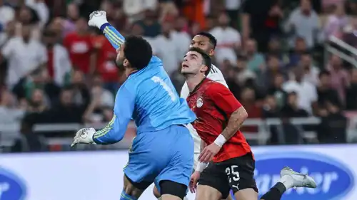 نواف العقيدي من مباراة مصر والسعودية الودية