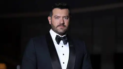 الفنان المصري عمرو يوسف