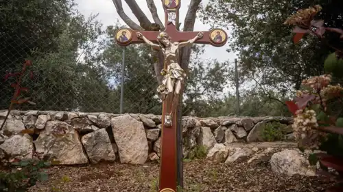 تمثال المسيح الذي نصبه الجيش الإسرائيلي جنوبي لبنان