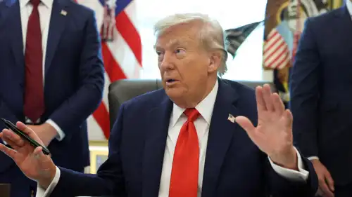 الرئيس الأمريكي دونالد ترامب