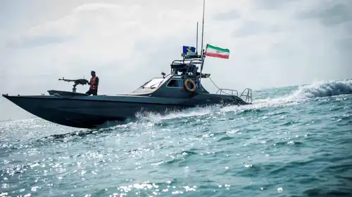 زورق للحرس الثوري الإيراني