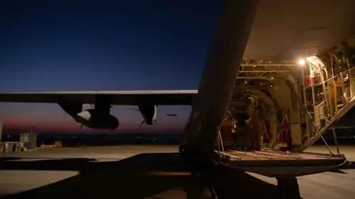 صورة نشرتها إسرائيل لإسقاط المساعدات في غزة