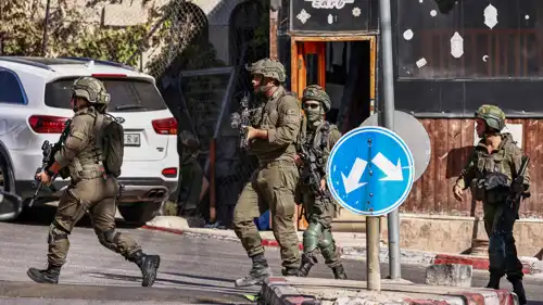 جنود إسرائيليون في رام الله