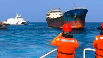  خفر السواحل التايواني لحظة احتجاز السفينة الصينية