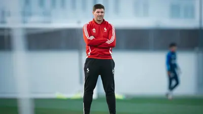 ستيفن جيرارد مدرب الاتفاق السعودي