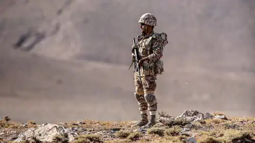 عنصر من حرس الحدود الإيراني