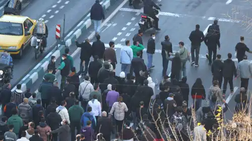 محتجون إيرانيون