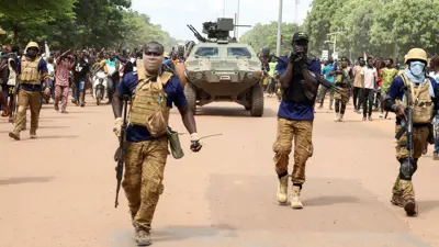 جنود بوركينابيون وسط واغادوغو