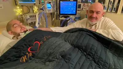 الأمير خالد بن طلال بن عبد العزيز آل سعود ونجله