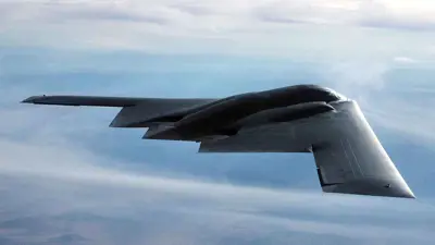 قاذفة شبح من طراز بي-2