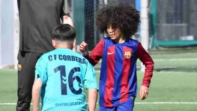 آدم قروال لاعب برشلونة الواعد