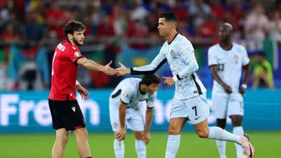  كريستيانو رونالدو وكفاراتسخيليا 