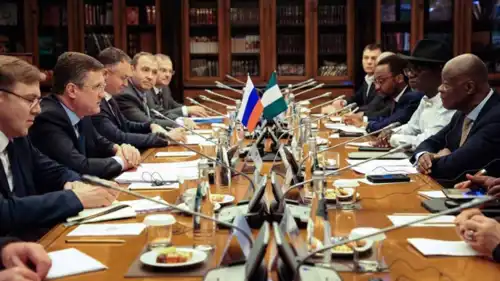 لقا بين وفد روسي ونيجيري