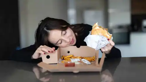 وجبات سريعة - تعبيرية