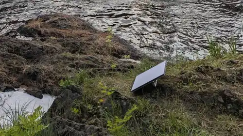 أحد مستقبلات خدمة "ستارلينك" للإنترنت الفضائي