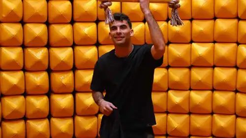 زيزو خلال وجوده في برنامج رامز ليفل الوحش