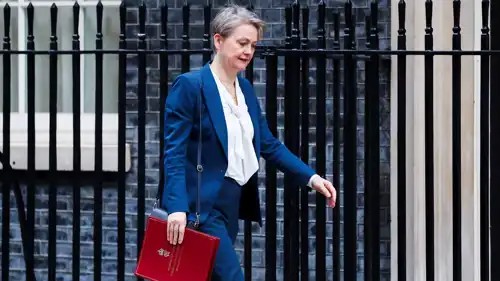 الوزيرة إيفيت كوبر