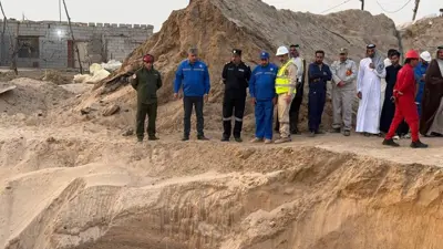 لحظة استخراج الشابة من البئر