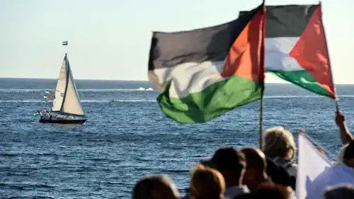 قارب مشارك بأسطول الصمود- أرشيفية