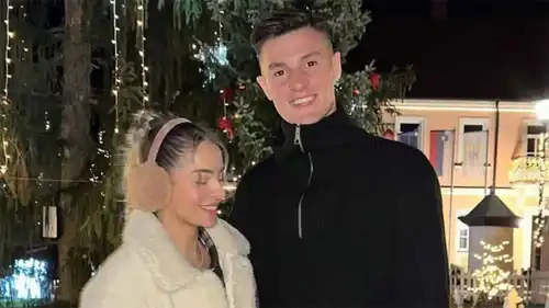 بنيامين سيسكو وصديقته