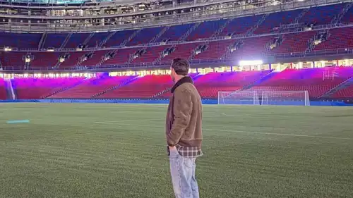 ميسي في كامب نو