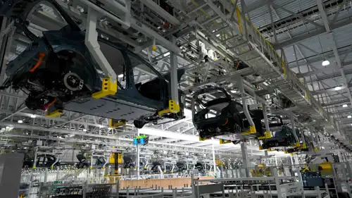 مداهمة سلطات الهجرة الأرميكية مصنعًا في ولاية جورجيا