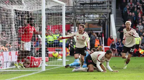 فرحة مالك أليستر بهدفه القاتل في شباك نوتينغهام