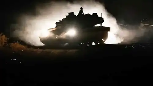 آلية إسرائيلية متوغلة في جنوب لبنان