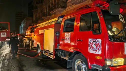 عربة إطفاء في موقع الحريق