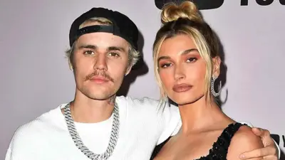 هايلي وجاستن بيبر 