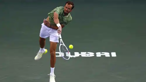  دانييل ميدفيديف في بطولة دبي المفتوحة للتنس 