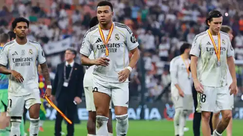 لاعبو ريال مدريد الإسباني