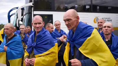 أسرى أوكرانيون خرجوا بصفقة تبادل مع روسيا