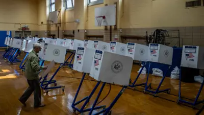 أحد مراكز الاقتراع