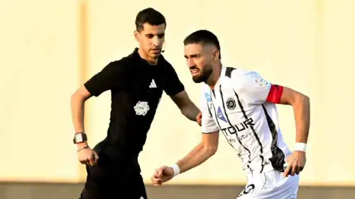 الشباب السعودي يعترض على حكم مباراة الخلود