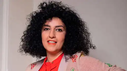  الناشطة الإيرانية نرجس محمدي