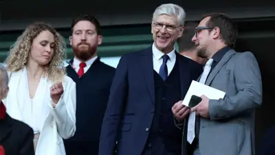 آرسين فينغر وابنته ليا