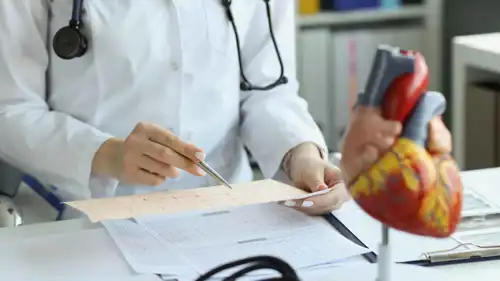 فحوصات القلب (تعبيرية)