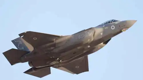 طائرة مقاتلة من طراز إف-35 آي 