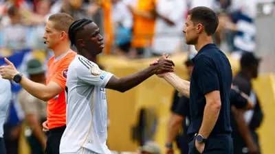  فينيسيوس جونيور وتشابي ألونسو