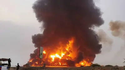 من الغارات التي استهدفت الحديدة