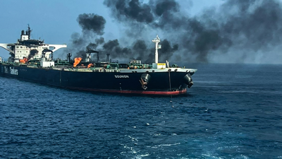 السفينة اليونانية "سونيون" عقب استهدافها