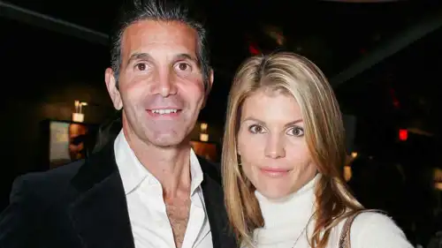 لوري لوفلين وموسيمو جيانولي